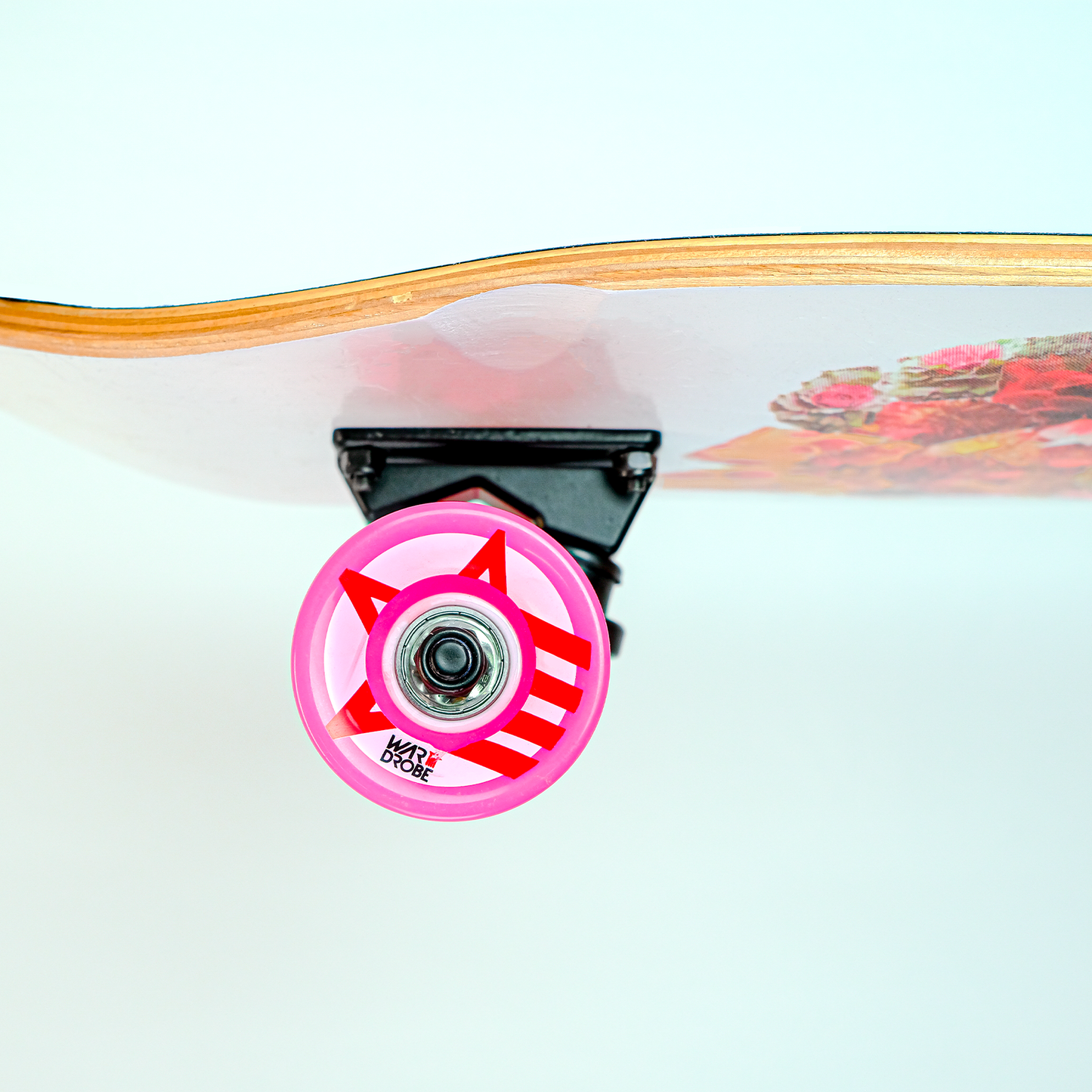 "KG KOLLAGE" graphic